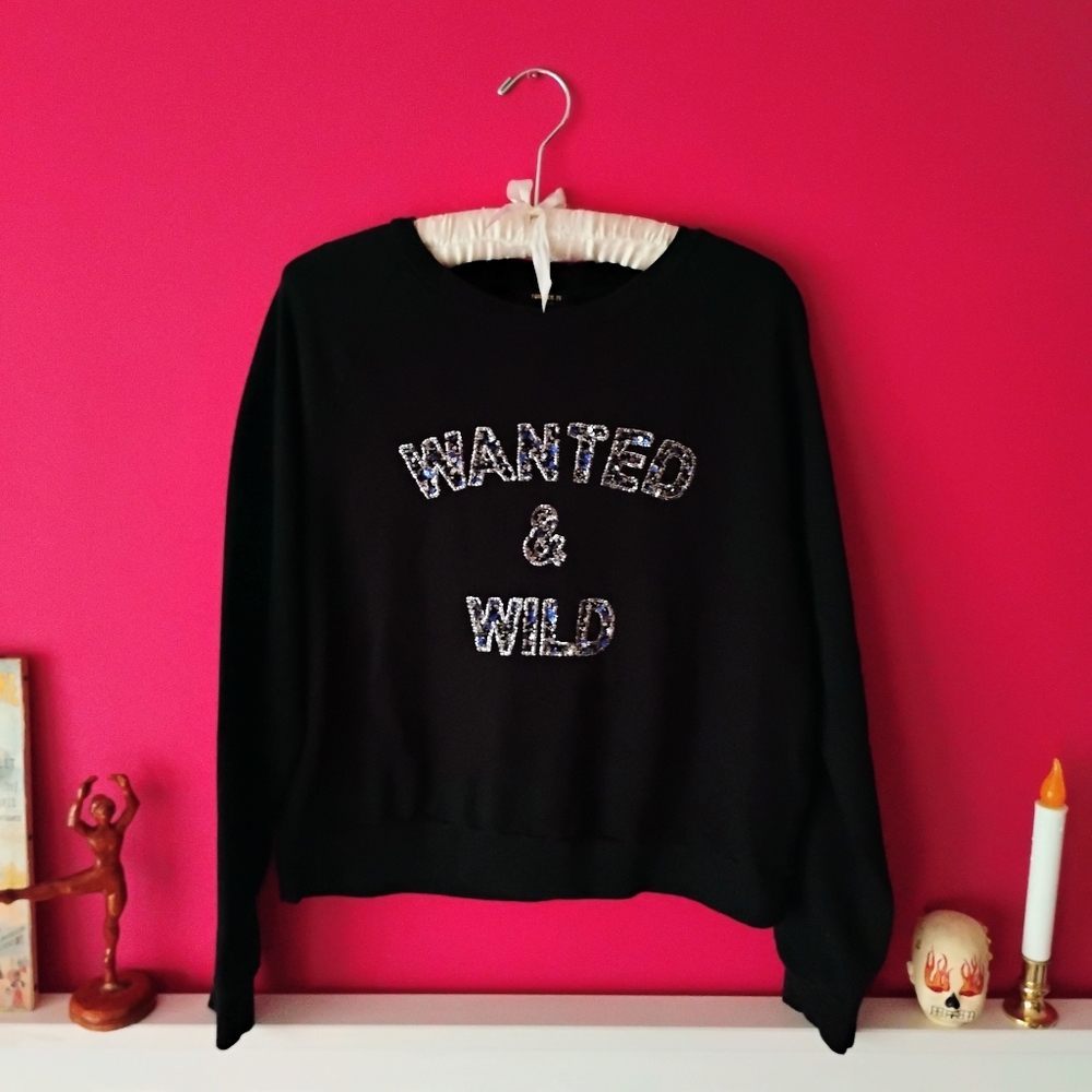 Forever 21 Sequin & Bead Black Crewneck Sweatshirt Blue Accents SIZE LARGE 💙